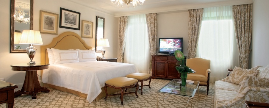 Bedroom at the Four Seasons hotel, Francesco Molon