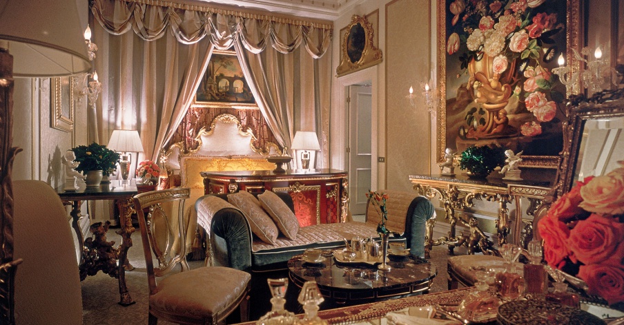 Bedroom in the hotel the St Regis, Francesco Molon