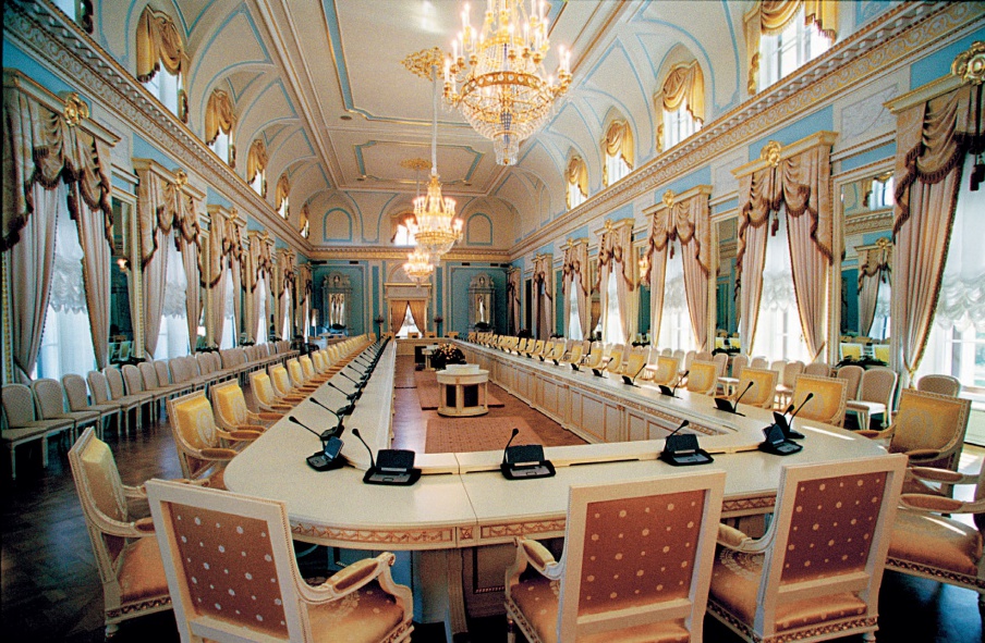 Conference room manual finishing in the Konstantinovsky Palace, Francesco Molon