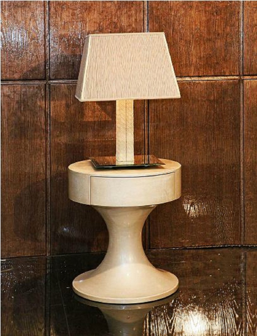 A table made of wood which serve, Ego