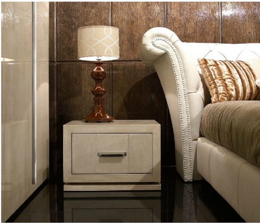 Bedside table made of wood Wiston, Ego