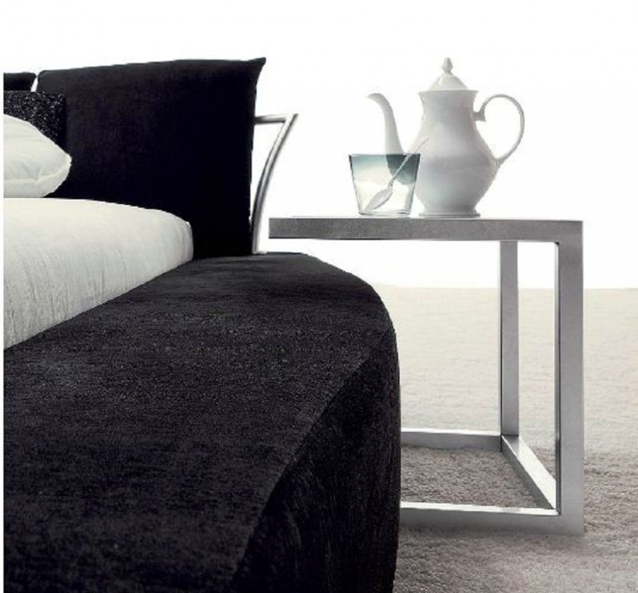 The table Richard, EGO