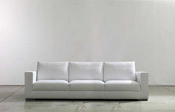 Sofa with wooden frame Tiffany, Mimo