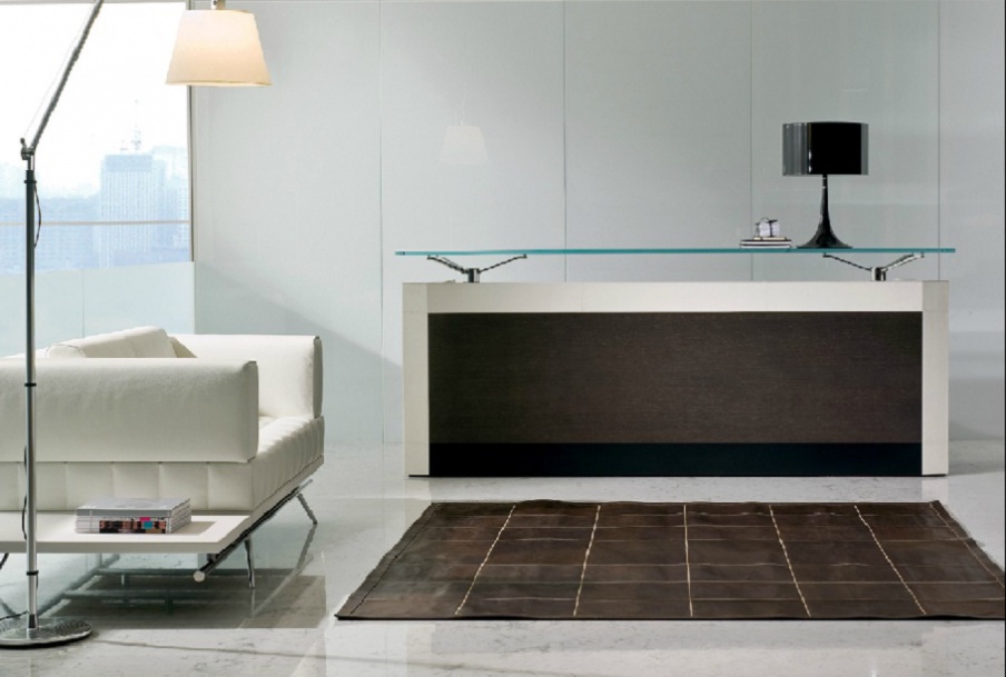 The rack is made of solid wood De Symetria, I4 Mariani