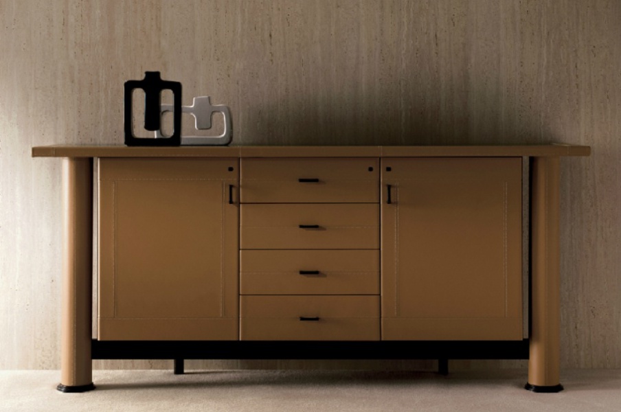 Chest with leather trim, Summit, I4 Mariani