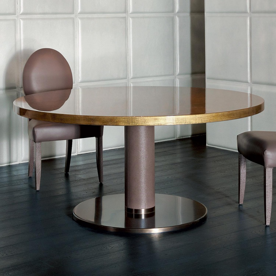 Dining table on a cylindrical base Fujico, Rugiano