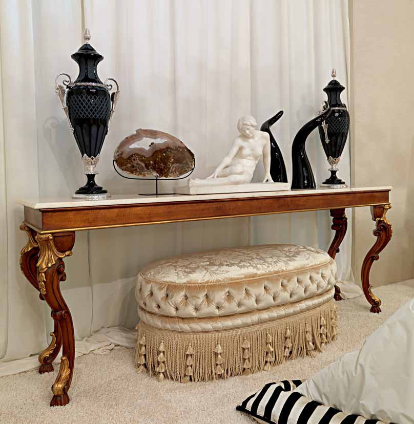 Oval pouf Rodolfo, Zanaboni