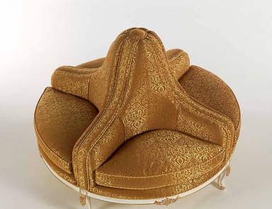 The Theo sofa round, Zanaboni