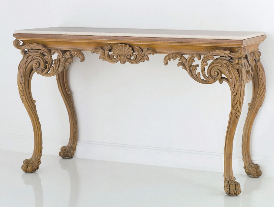 The console is made of solid wood, Chelini