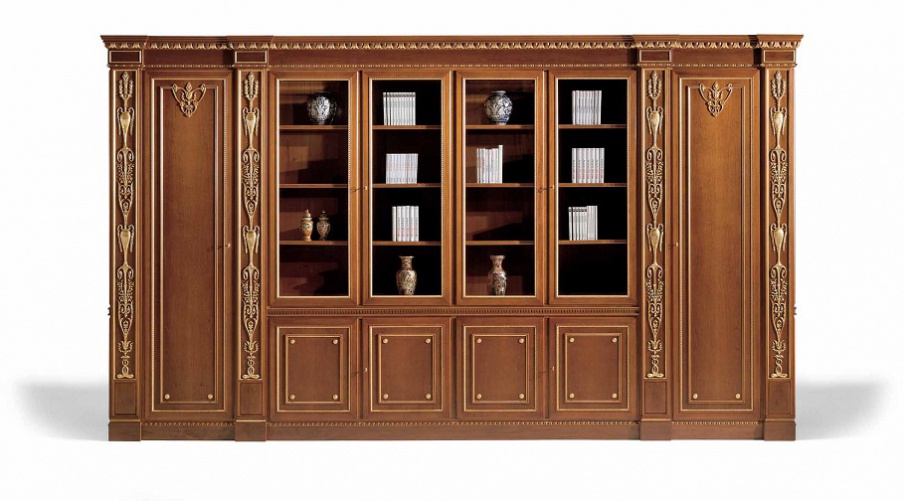 Showcase of solid Italian hazel Louvre, Elledue