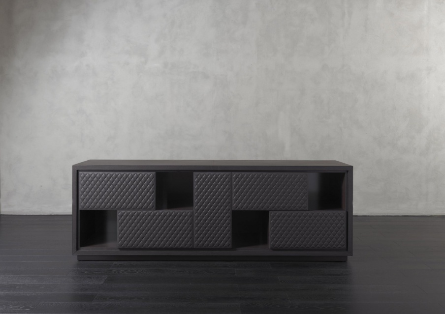 Dresser London Orizzontale, Rugiano