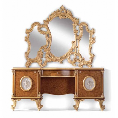 Dressing table