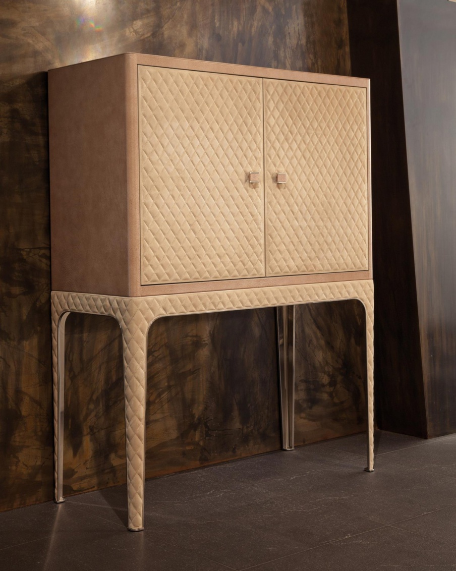 Buffet on high legs Ciry, Rugiano