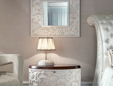 Bedside table made of solid wood Saraya, Elledue