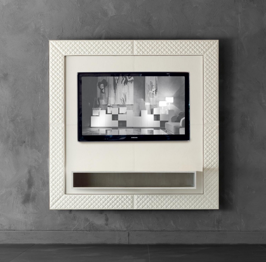 Panel for TV Louise, Rugiano