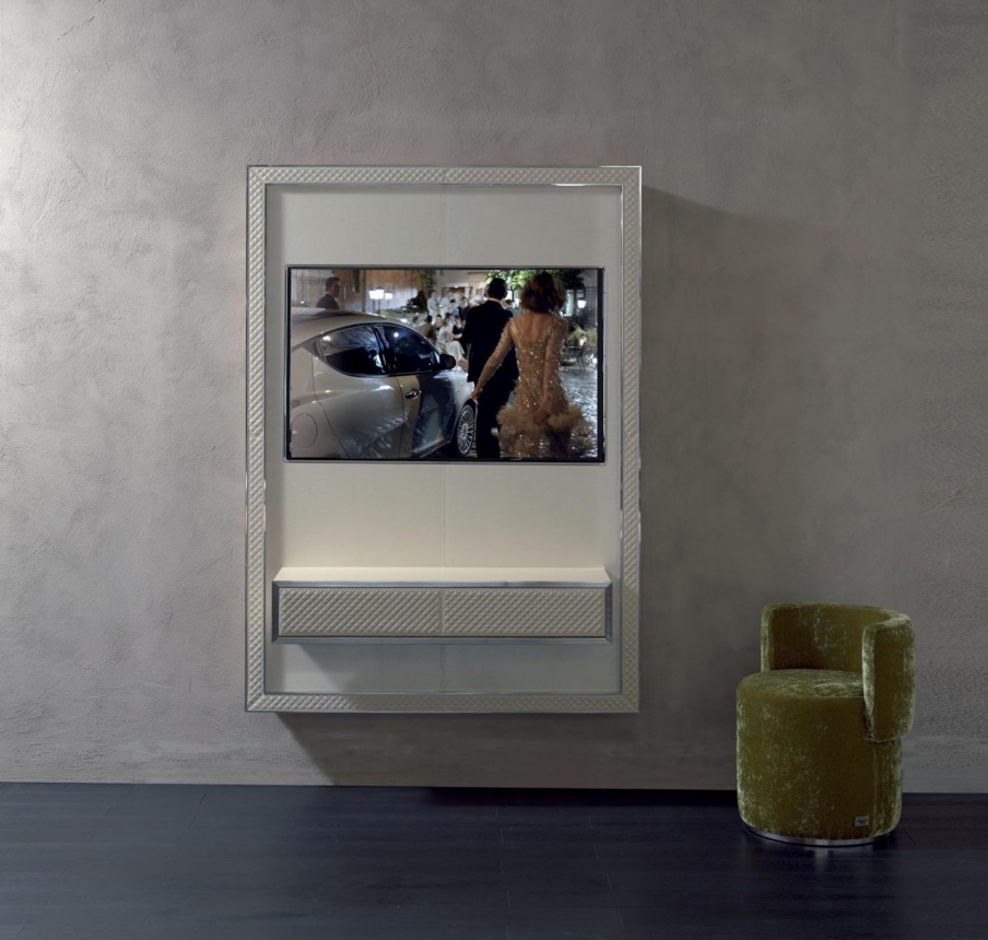 Panel for TV Lou, Rugiano