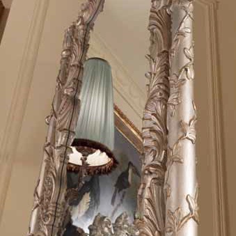 Floor standing mirror