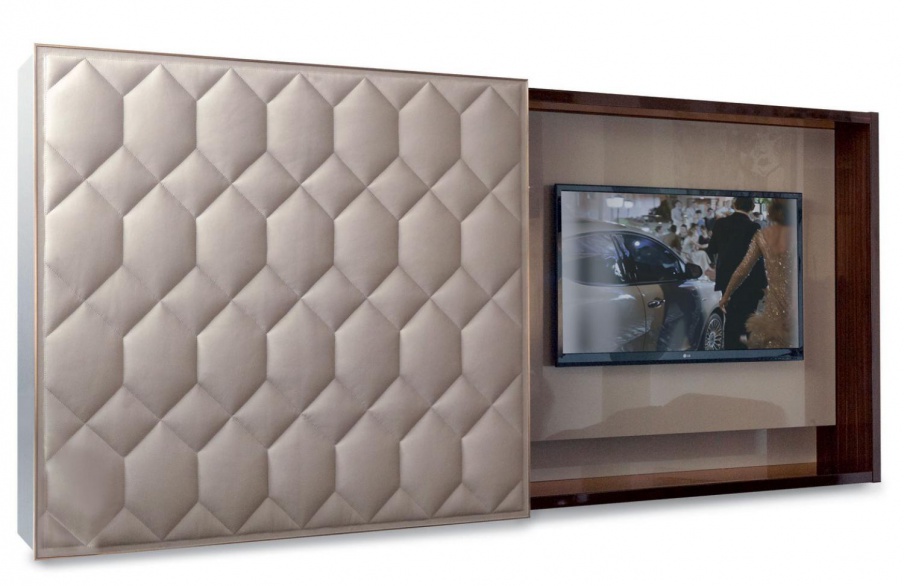 Furniture for TV Tatin, Rugiano