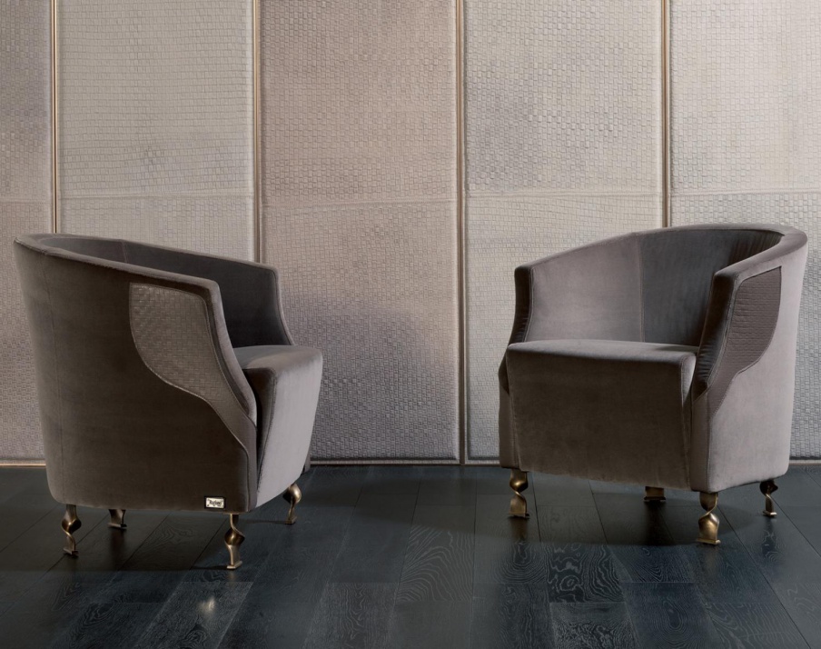 Chair figured legs of a bronze Angel, Rugiano