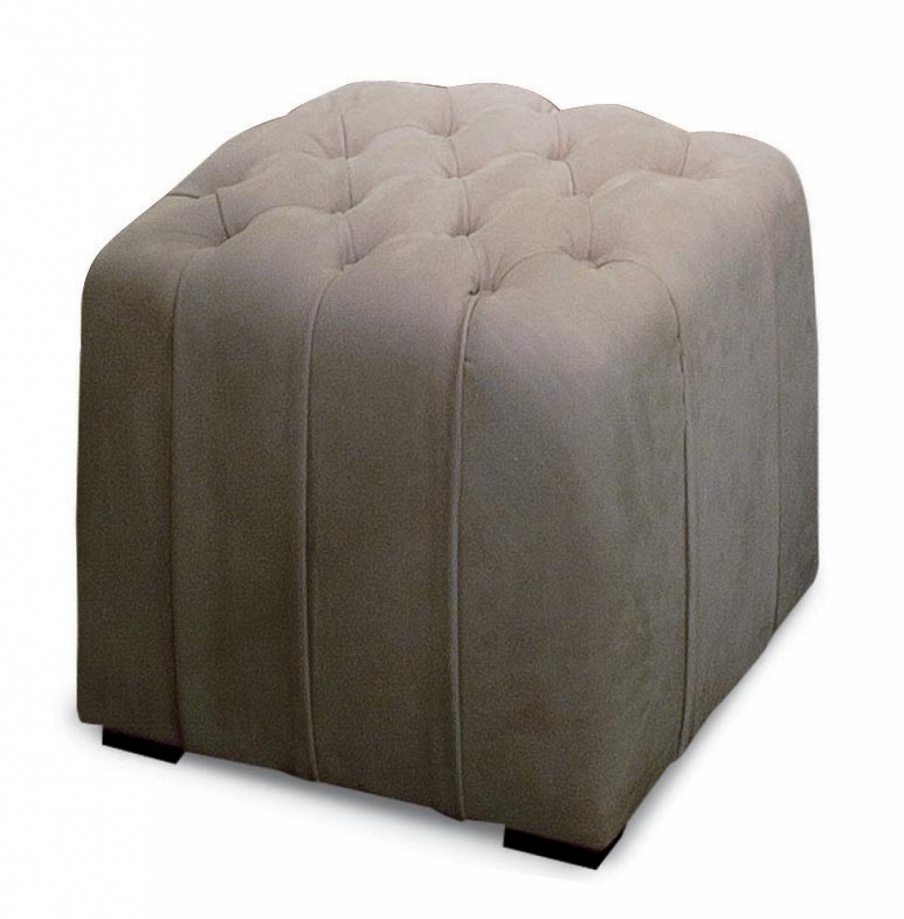 The square shape pouf Nuvola, Rugiano