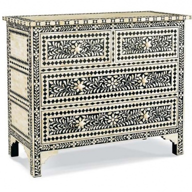 A chest of drawers CTH/Sherrill Occasional