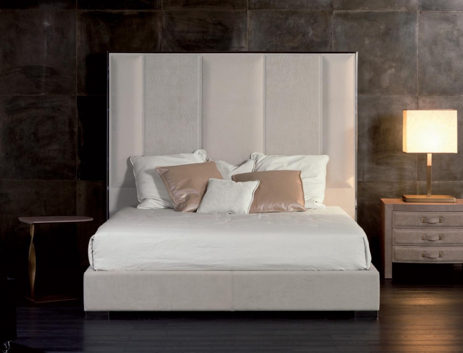 Double bed with high headboard Stripe, Rugiano