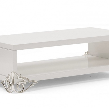 The work was first performed in coffee table Flowers