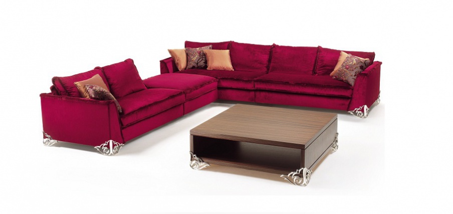 Sofa set of three items work was first performed in Flower, Elledue