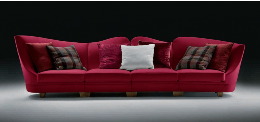 The four-seater sofa upholstered in textiles, Elledue