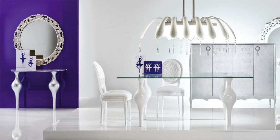 The Cabinet is made of solid wood Sinfonia La Bemolle, Moda