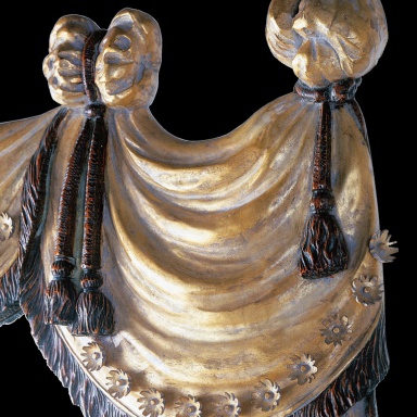 Floor standing mirror