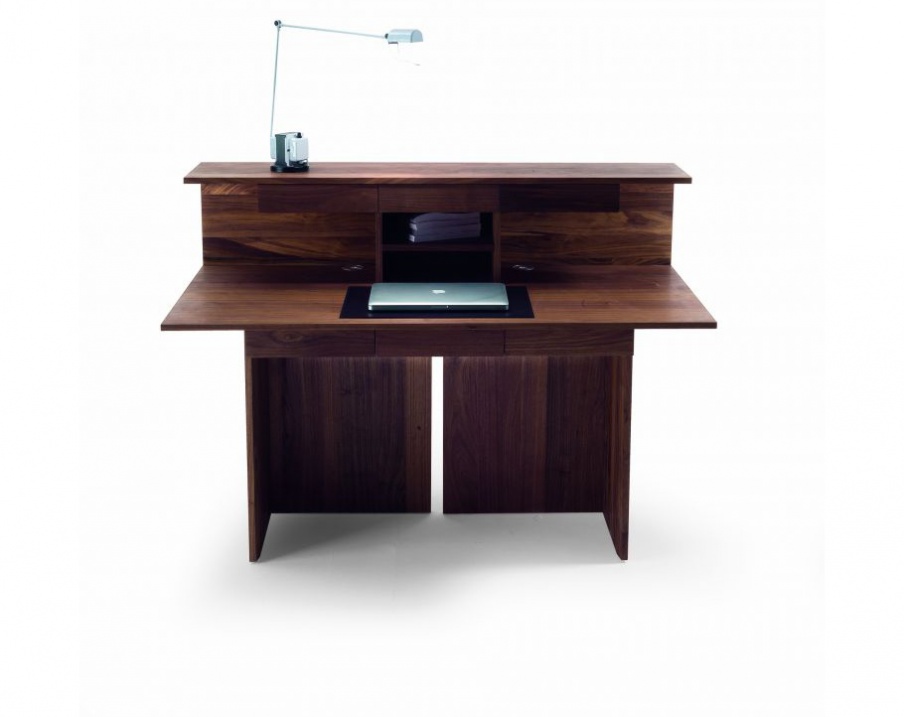 Riga Desk, Riva 1920