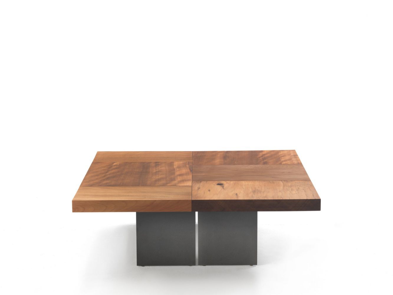 Coffee table with polished top made of Kauri wood Block Auckland, Riva