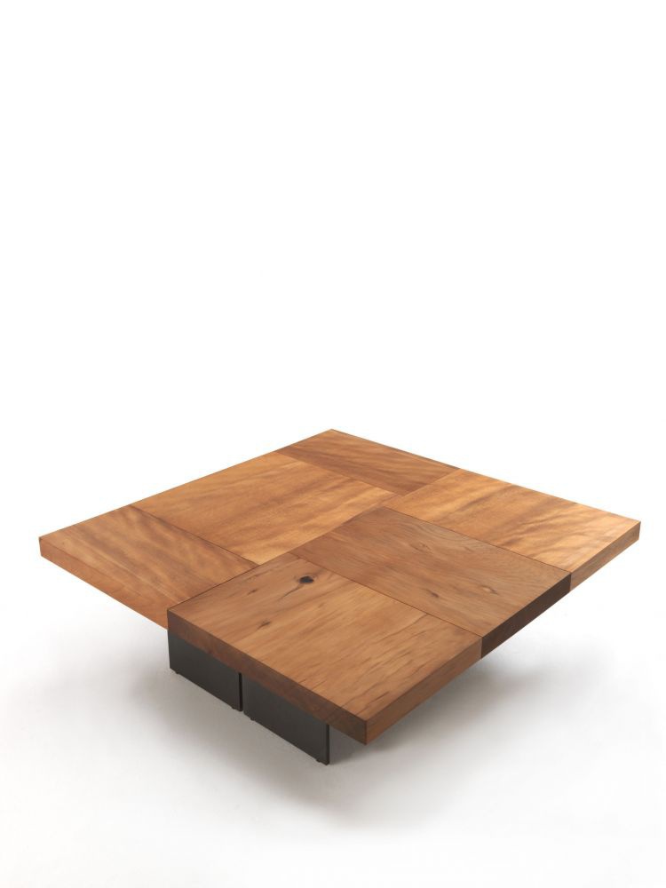 Coffee table with polished top made of Kauri wood Block Auckland, Riva