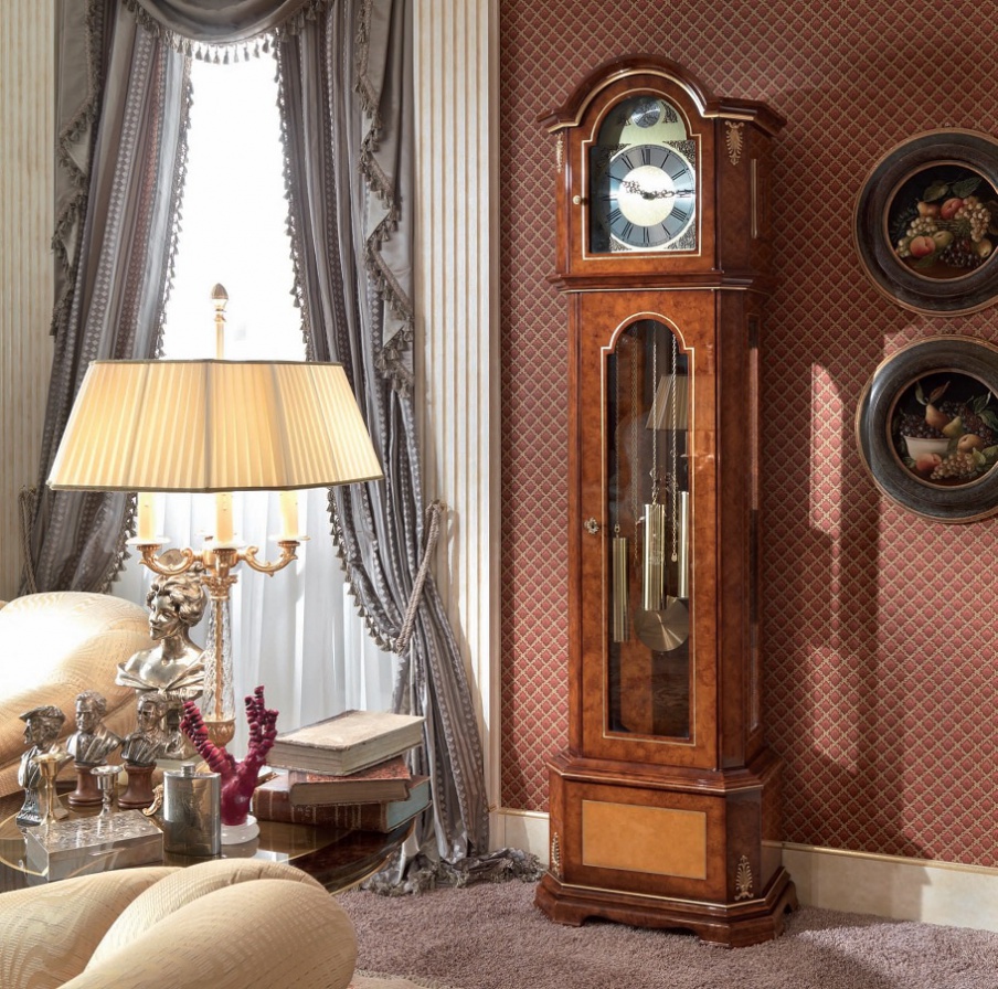 Clock with pendulum in solid wood Complements, Turri