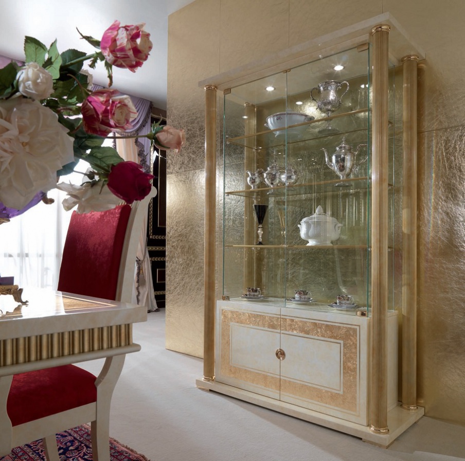 Showcase solid wood Magna Plus, Turri