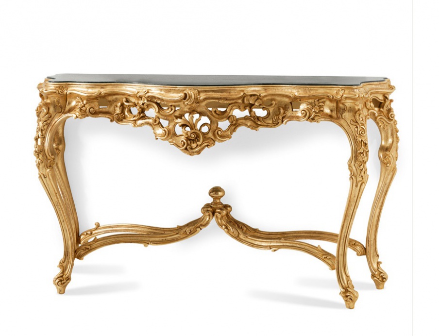 The console is natural wood, Roberto Giovannini