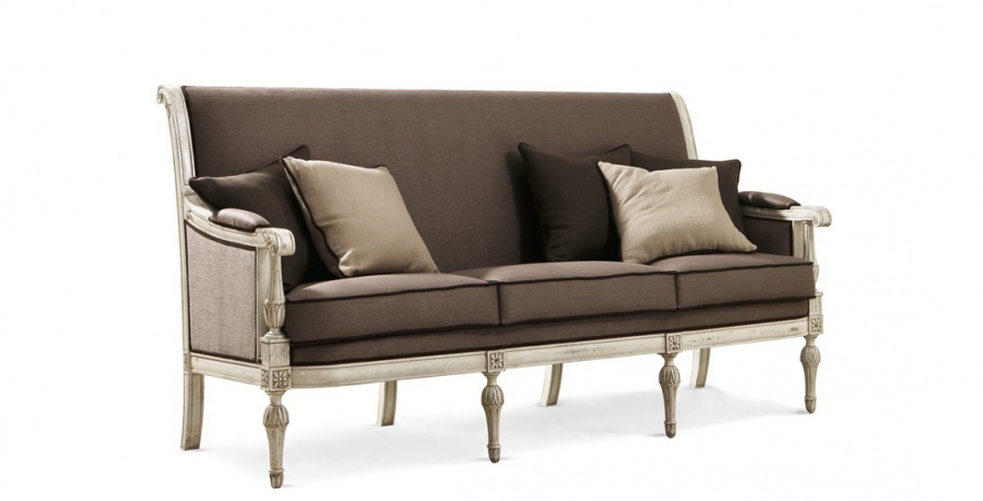 Three seater sofa made of natural wood, Roberto Giovannini