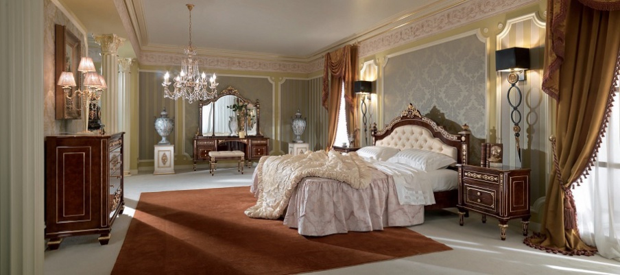 Set for bedroom made of solid wood with carved elements Aida, Turri