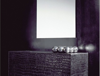 Commode on legs of polished steel, Luxury Rivolta 