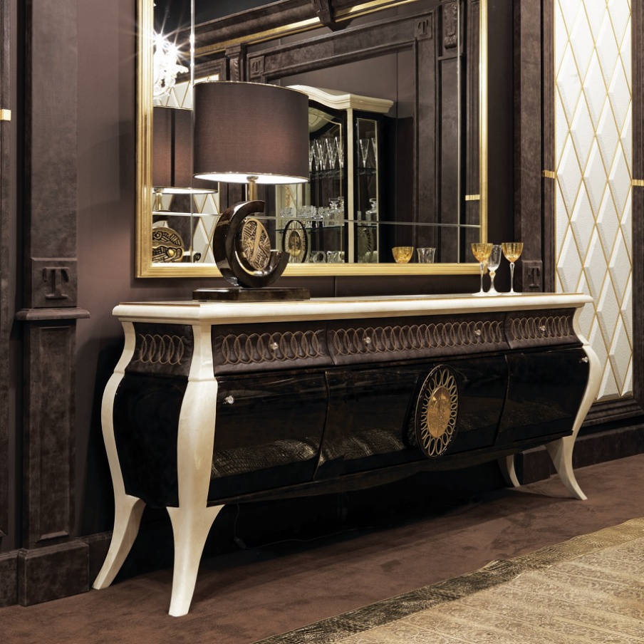Sideboard in solid wood Versailles, Turri