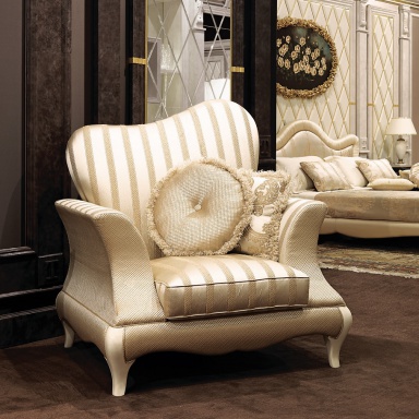 The Versailles Chair