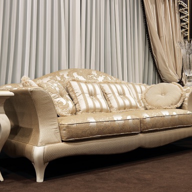 Three-seater sofa Versailles