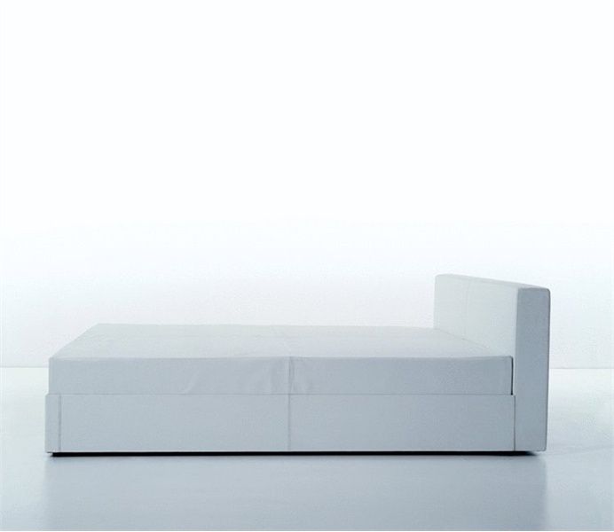 Double bed on steel legs, Metropolitan - Rivolta