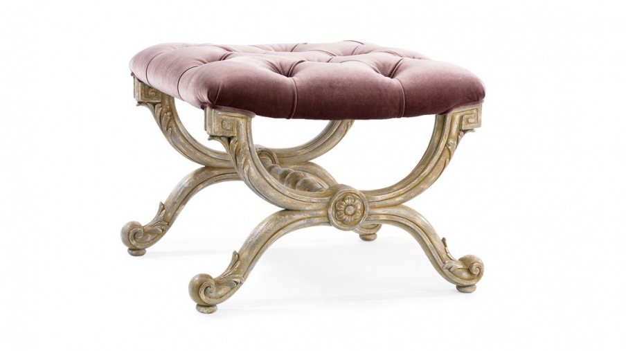 Pouf from Italian producer Roberto Giovaninni