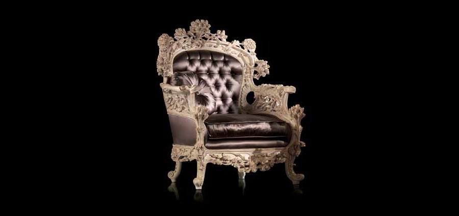 Carved high-backed chair, Jumbo Collection