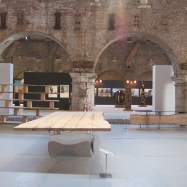 The Riflessi in laguna table