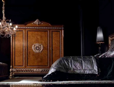 Paid wardrobe, Jumbo Collection