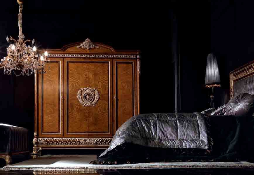 Paid wardrobe, Jumbo Collection