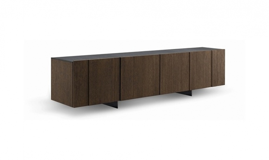 A wide low Cabinet on metal legs, Step - Poliform